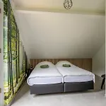 Evergreen Wellness Met Sauna & Hottub בית נופש