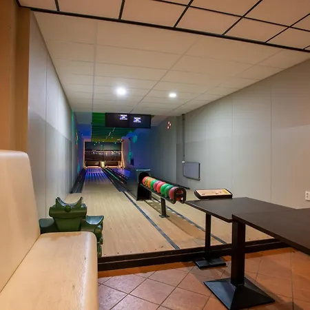 Dom wakacyjny Evergreen Wellness Met Sauna & Hottub Ewijk