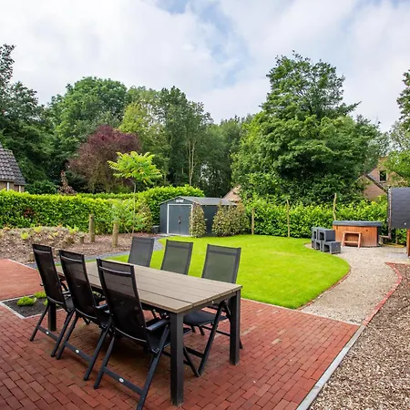 Evergreen Wellness Met Sauna & Hottub Tatil Evi Ewijk