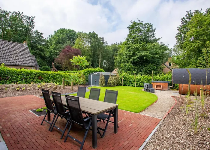 Evergreen Wellness Met Sauna & Hottub Nyaraló Ewijk