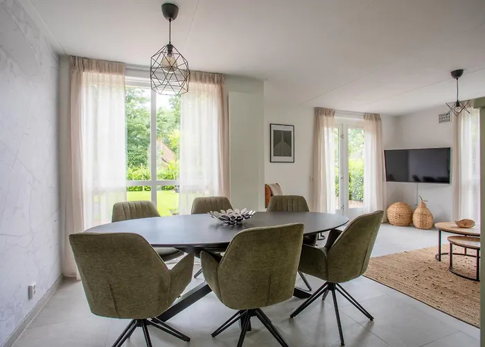 Evergreen Wellness Met Sauna & Hottub Ferienhaus Ewijk